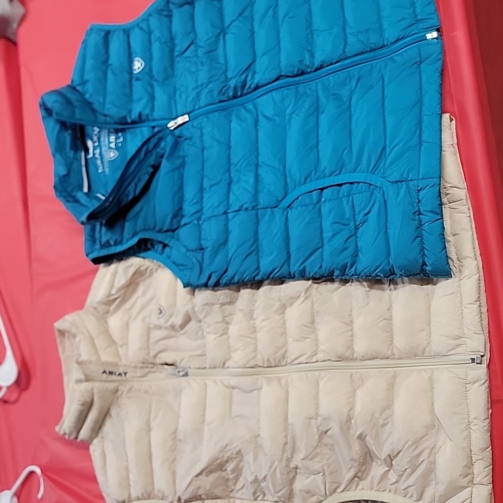 2 Ariat Vest size Large